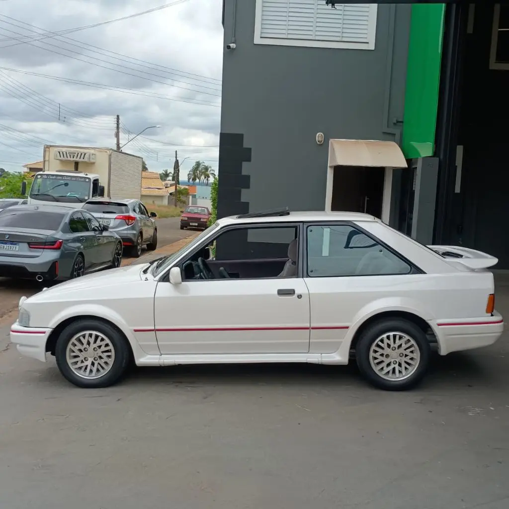 FORD Escort - Foto