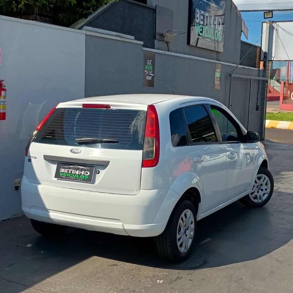 FORD Fiesta Hatch - Foto