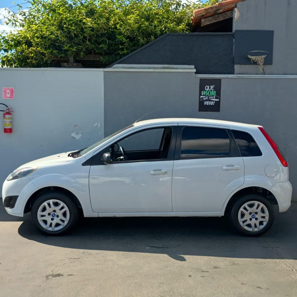 FORD Fiesta Hatch - Foto