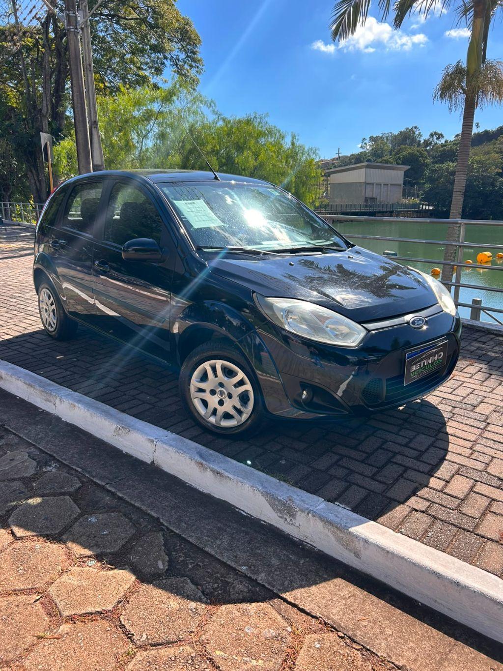 FORD Fiesta Hatch - Foto