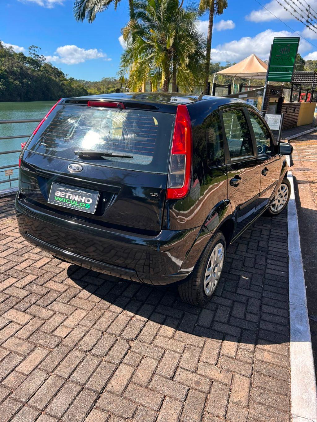 FORD Fiesta Hatch - Foto