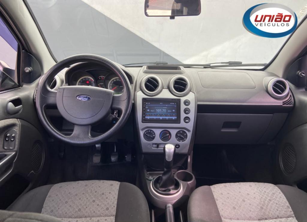 FORD Fiesta Hatch - Foto