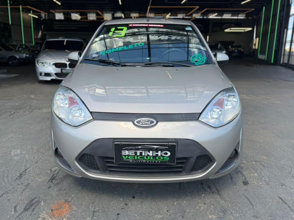 FORD Fiesta Sedan - Foto