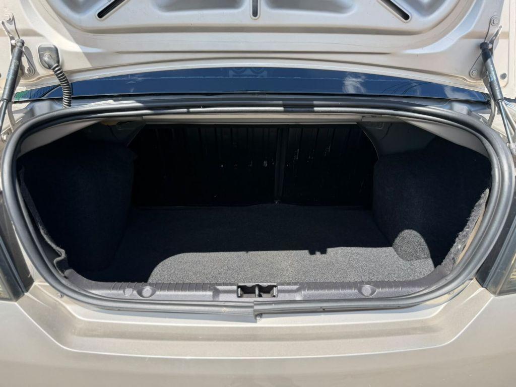 FORD Fiesta Sedan - Foto