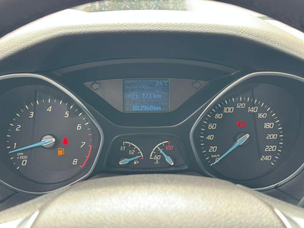 FORD Focus Hatch - Foto