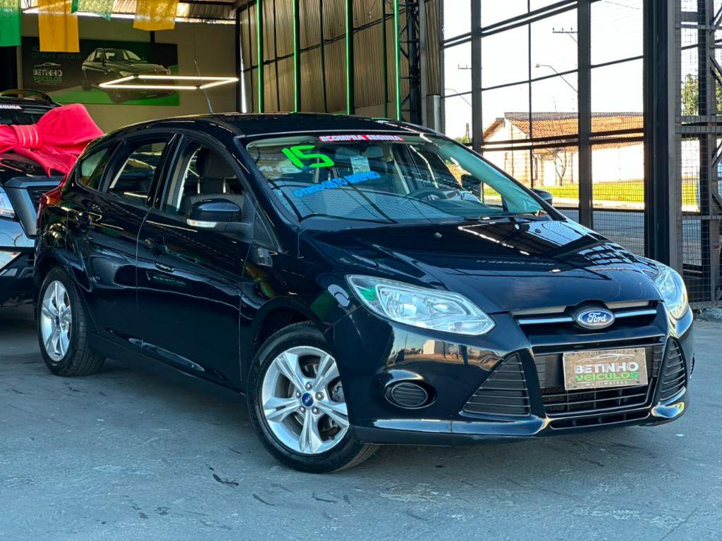 FORD Focus Hatch - Foto