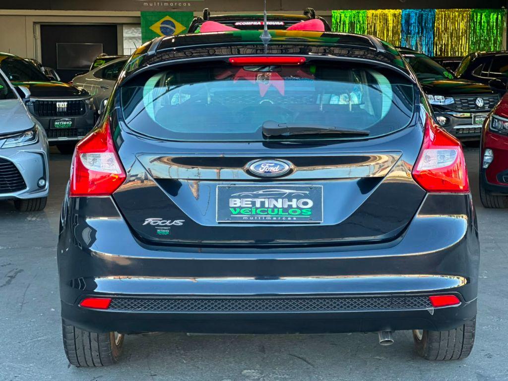 FORD Focus Hatch - Foto