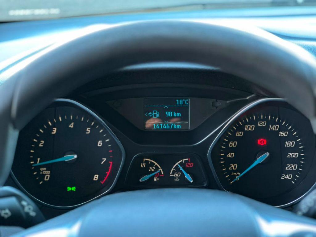 FORD Focus Hatch - Foto