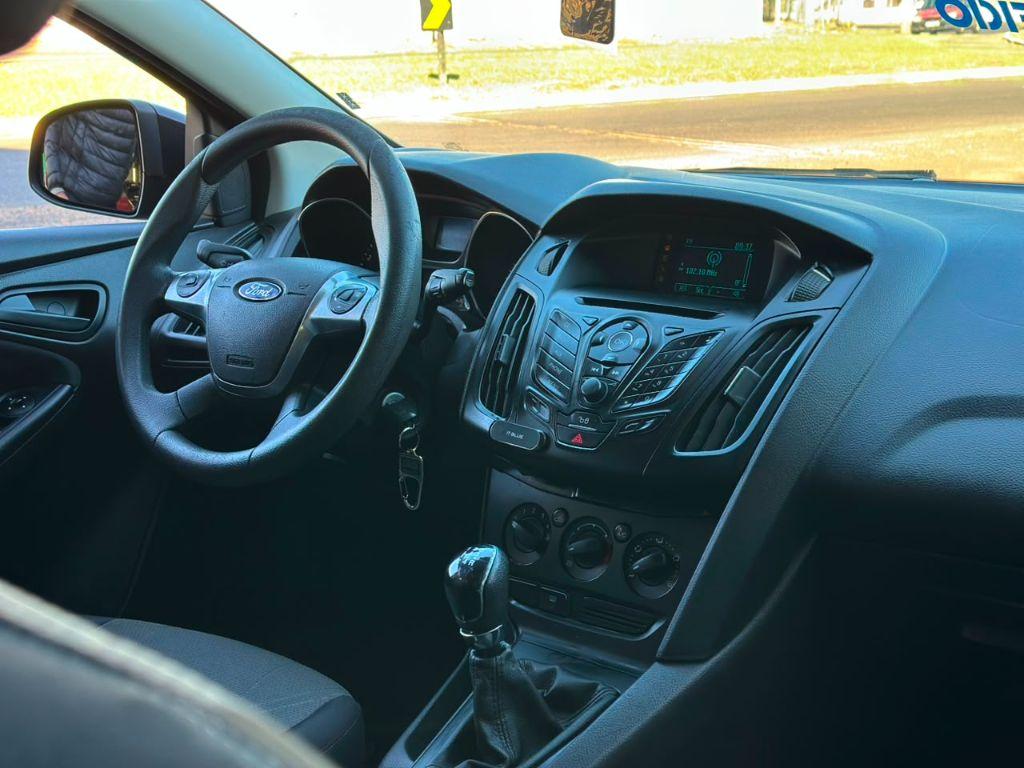 FORD Focus Hatch - Foto