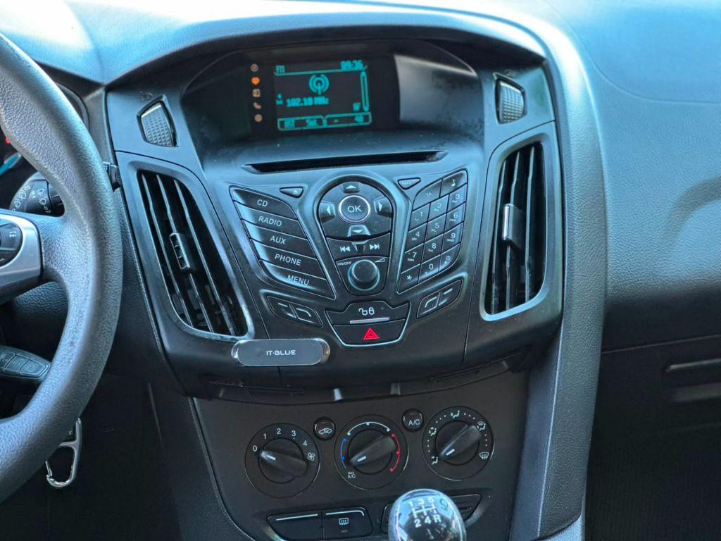 FORD Focus Hatch - Foto