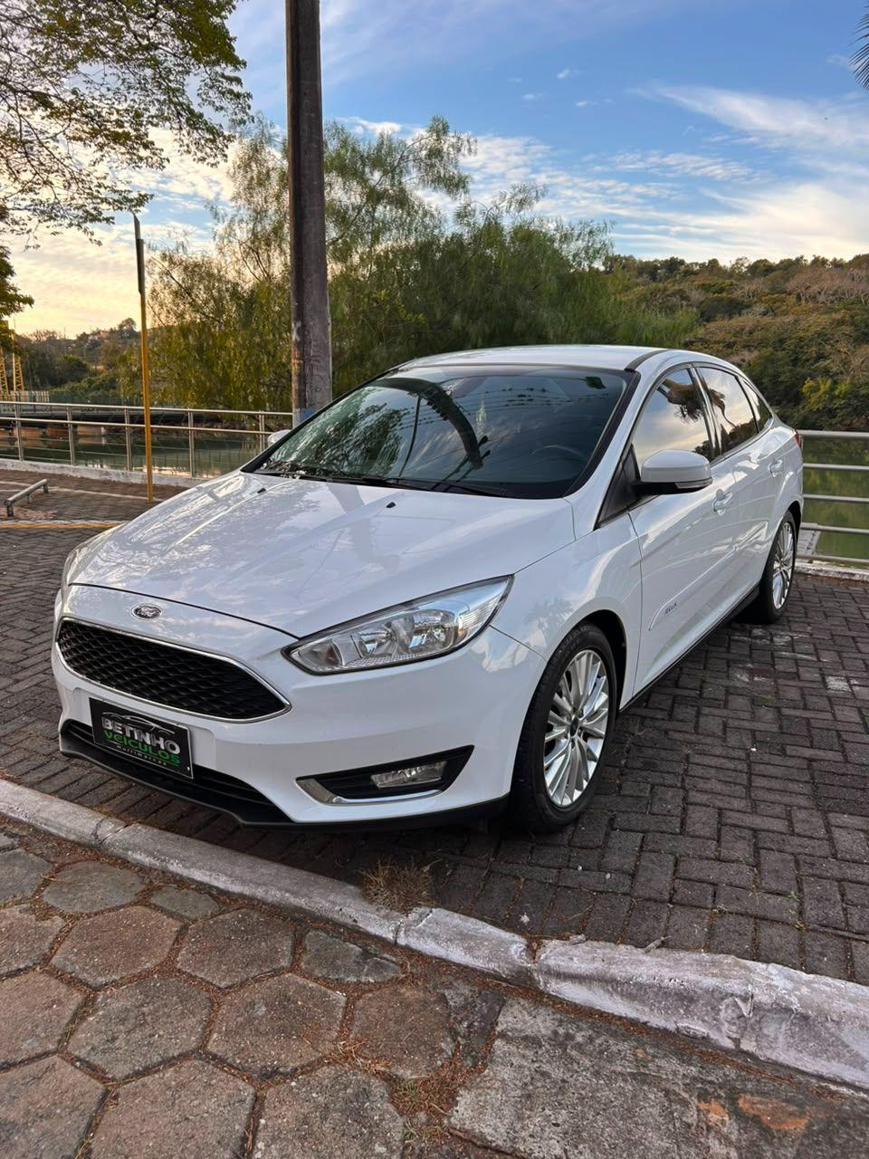 FORD Focus Hatch