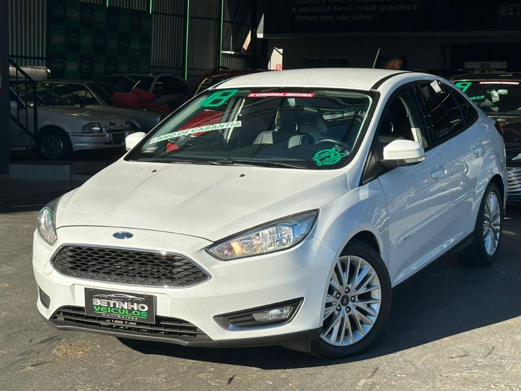 FORD Focus Sedan