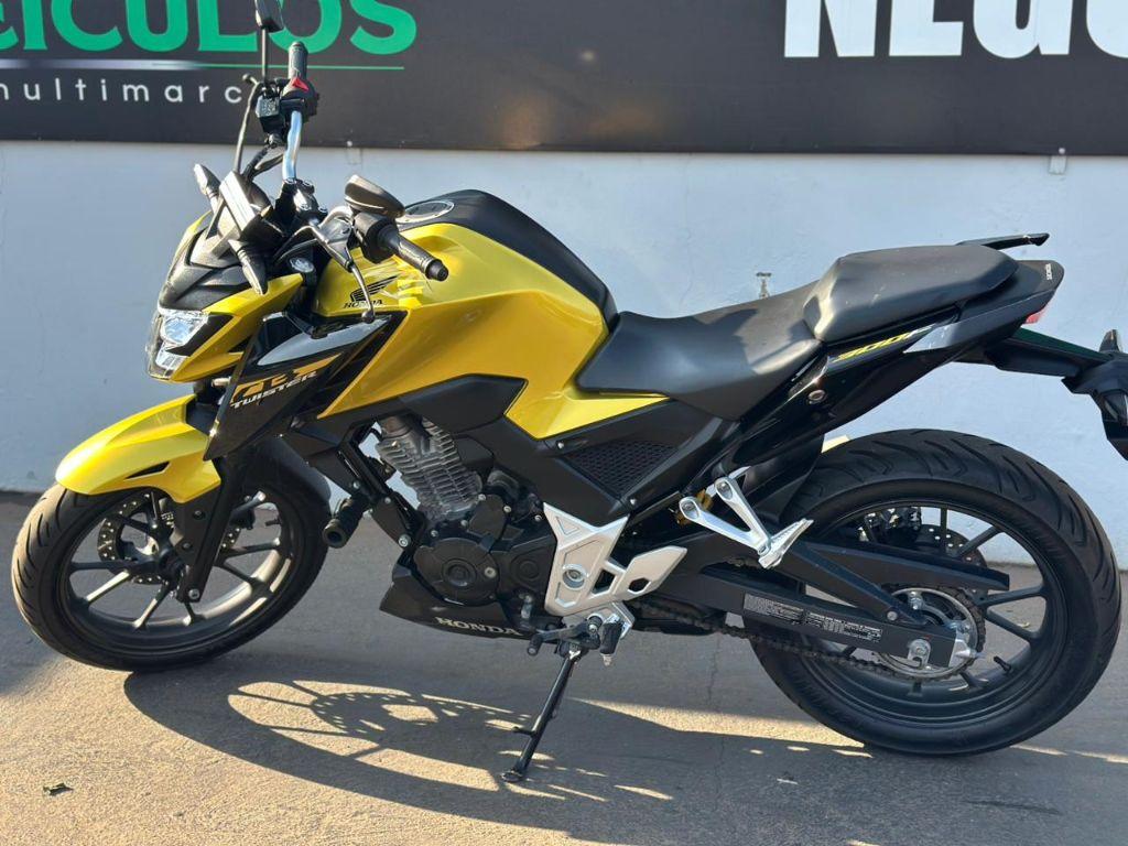 HONDA CB 300 F Twister