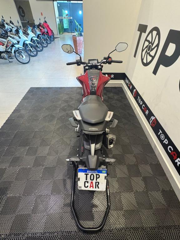 HONDA CB 300 F Twister - Foto