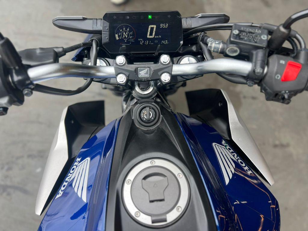 HONDA CB 300 F Twister - Foto