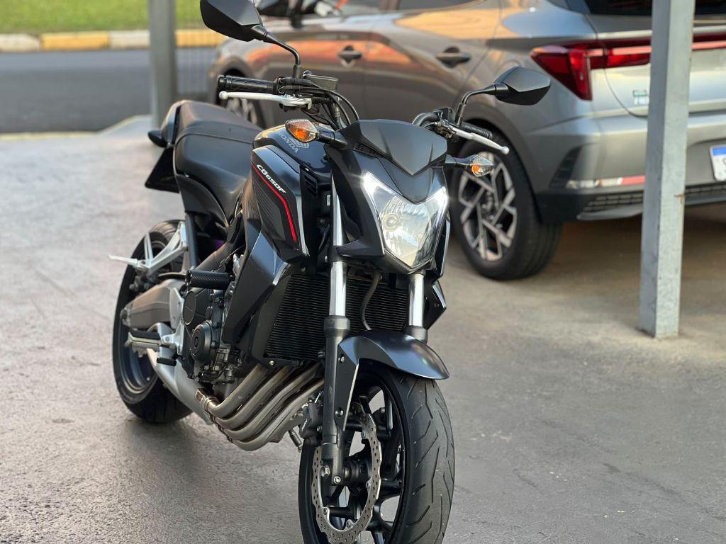 HONDA CB 650 F - Foto