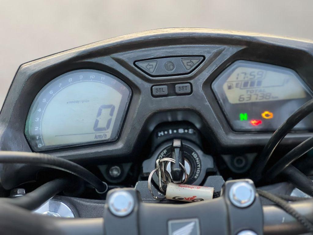 HONDA CB 650 F - Foto