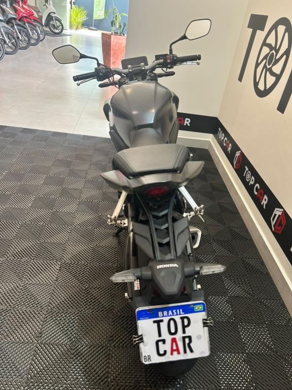 HONDA CB 650 R - Foto