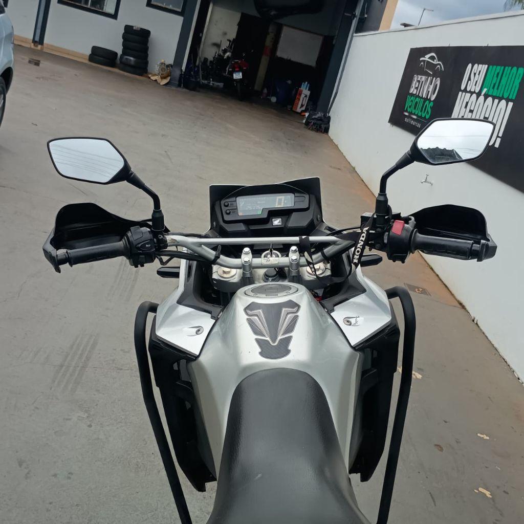 HONDA XRE 300 - Foto