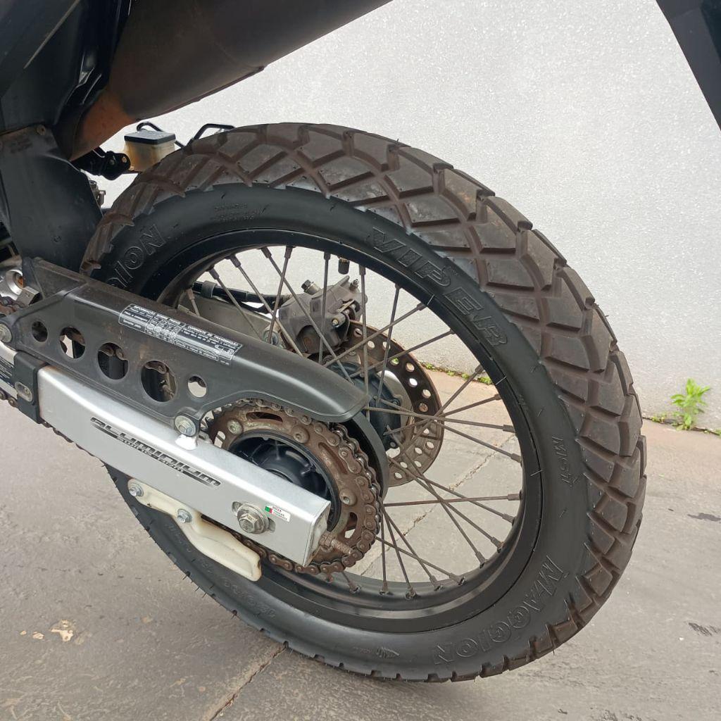 HONDA XRE 300 - Foto