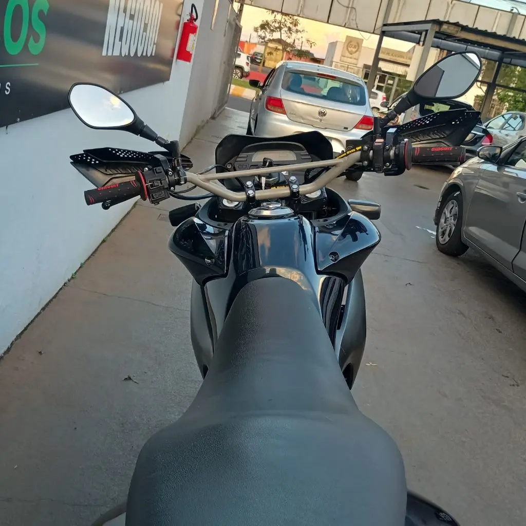 HONDA XRE 300 - Foto