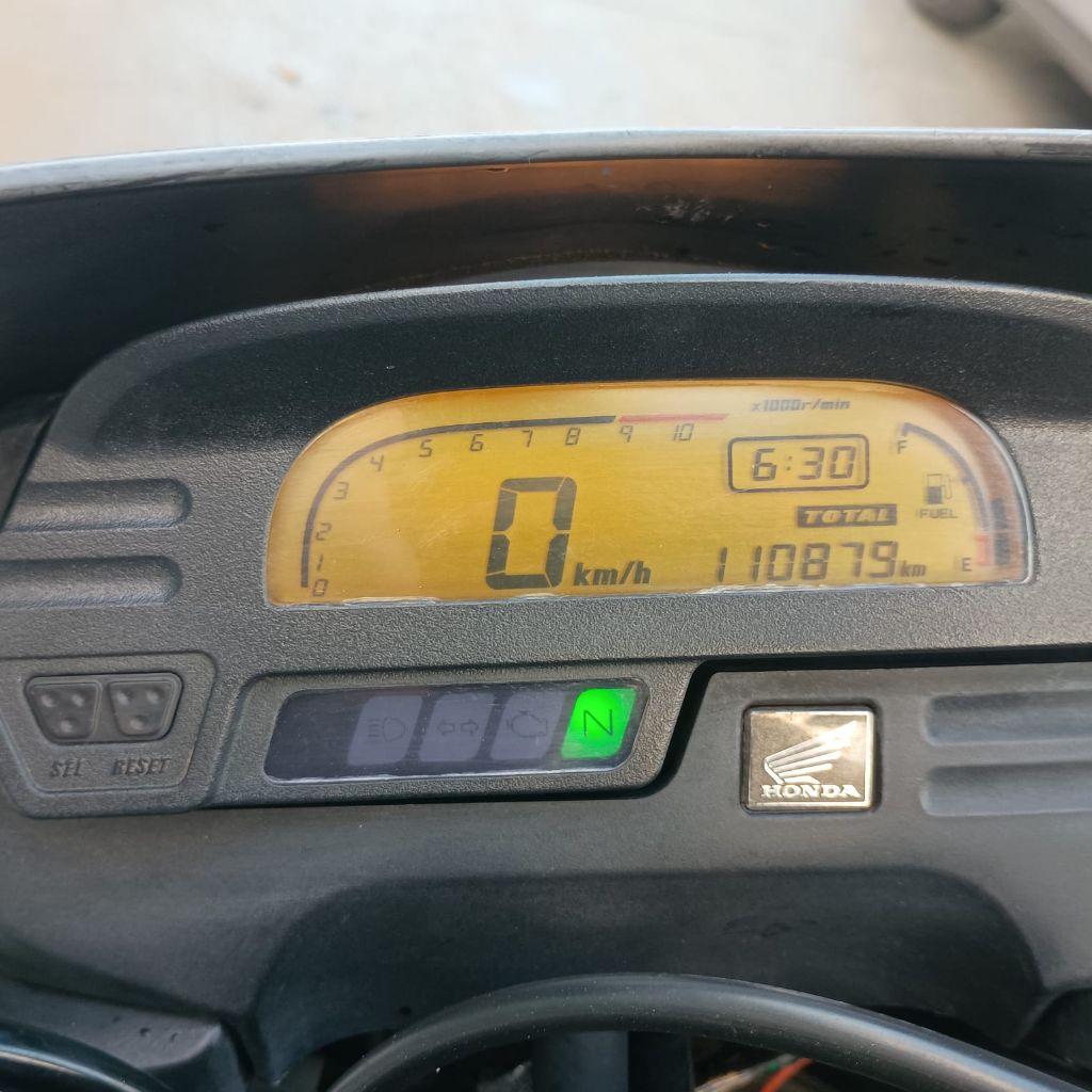 HONDA XRE 300 - Foto