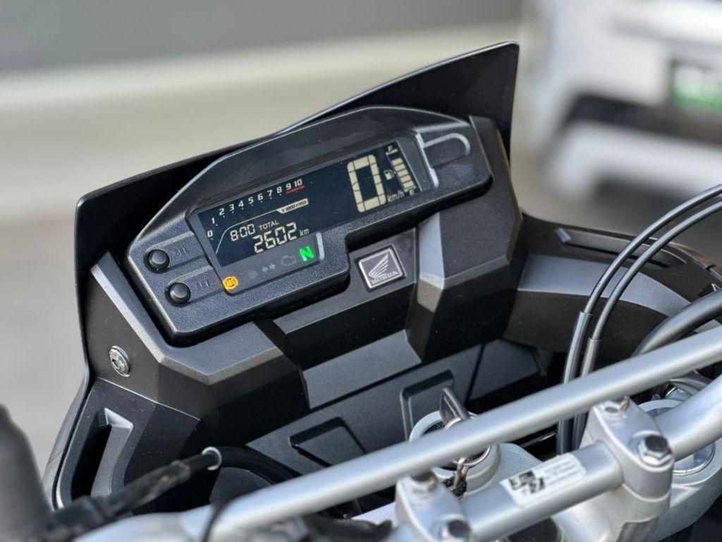 HONDA XRE 300 - Foto