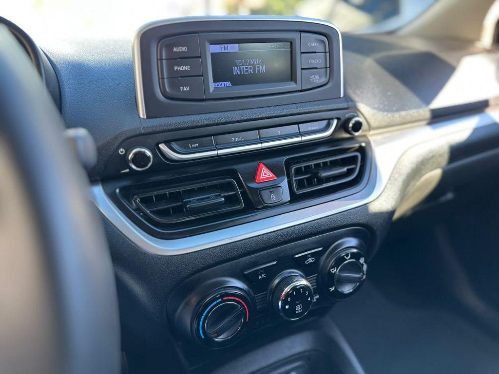 HYUNDAI HB 20 Hatch - Foto