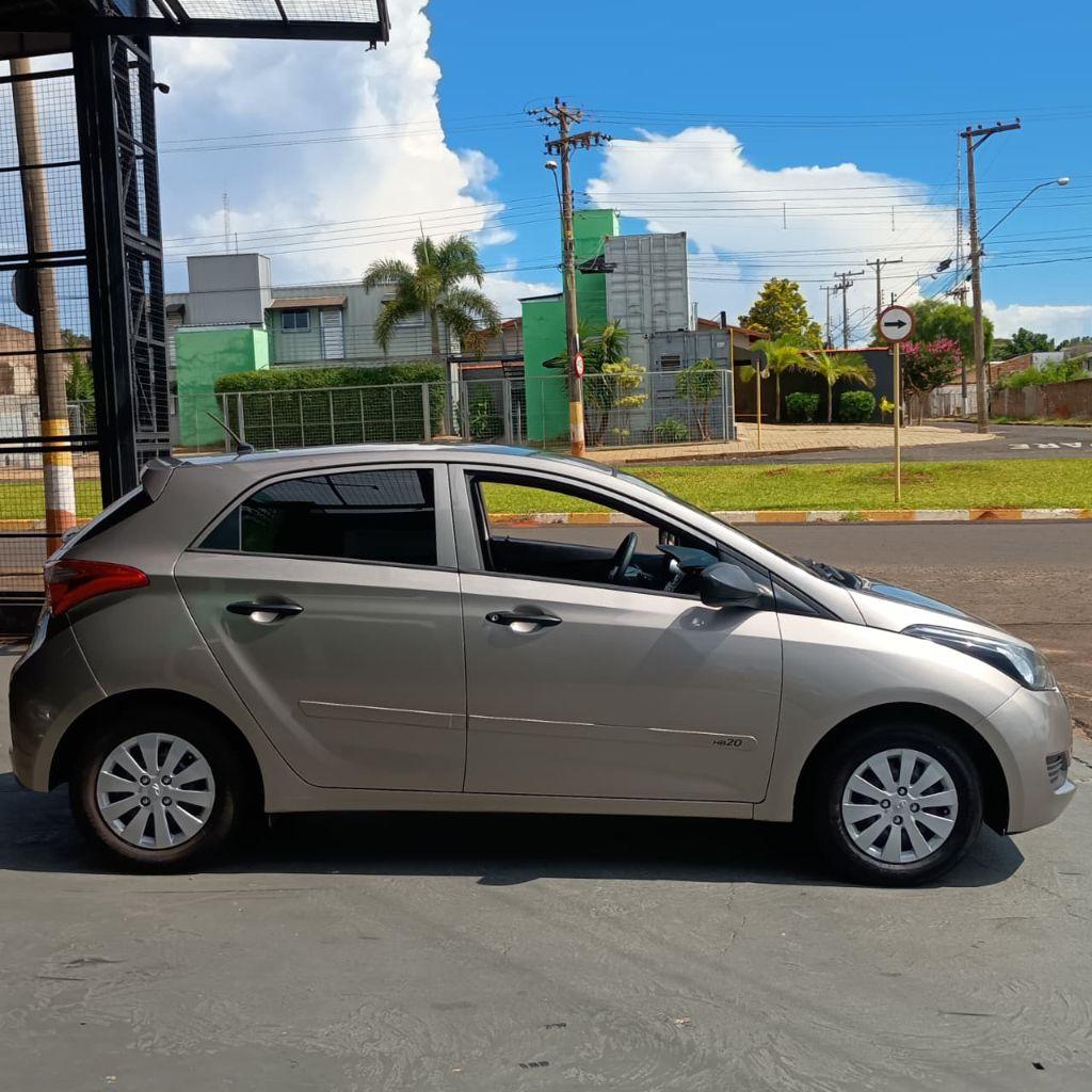 HYUNDAI HB 20 Hatch - Foto