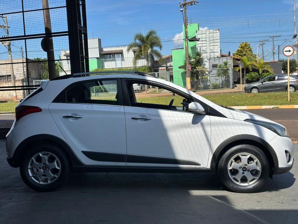 HYUNDAI HB 20 Hatch X - Foto