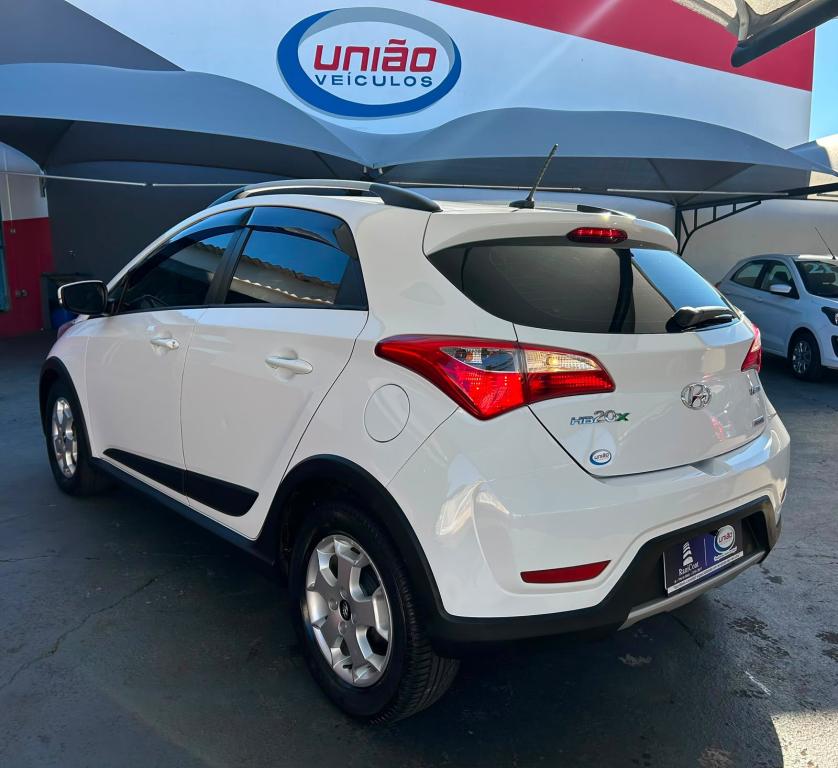 HYUNDAI HB 20 Hatch X - Foto