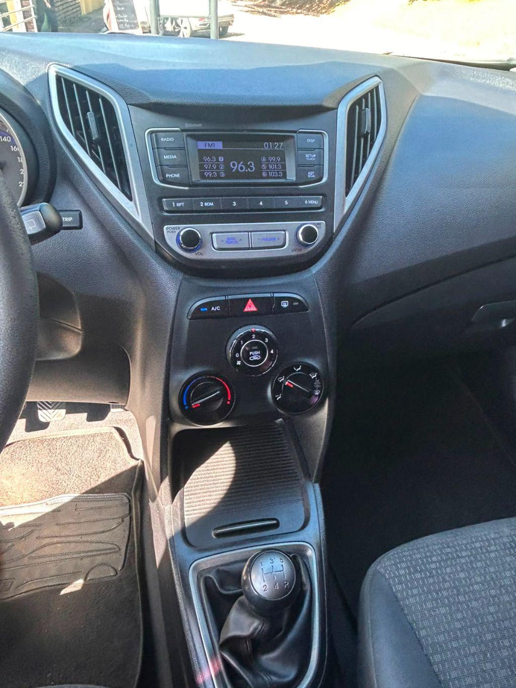 HYUNDAI HB 20 Hatch - Foto