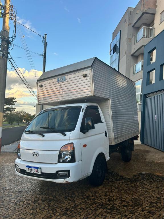 HYUNDAI HR