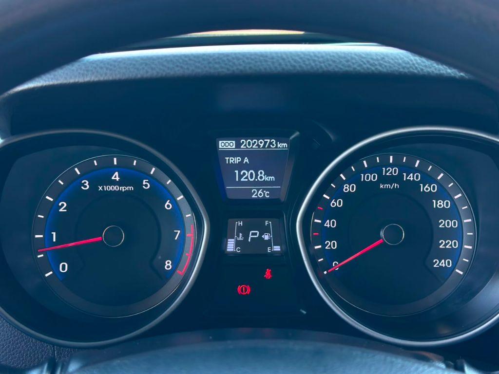 HYUNDAI I30 - Foto