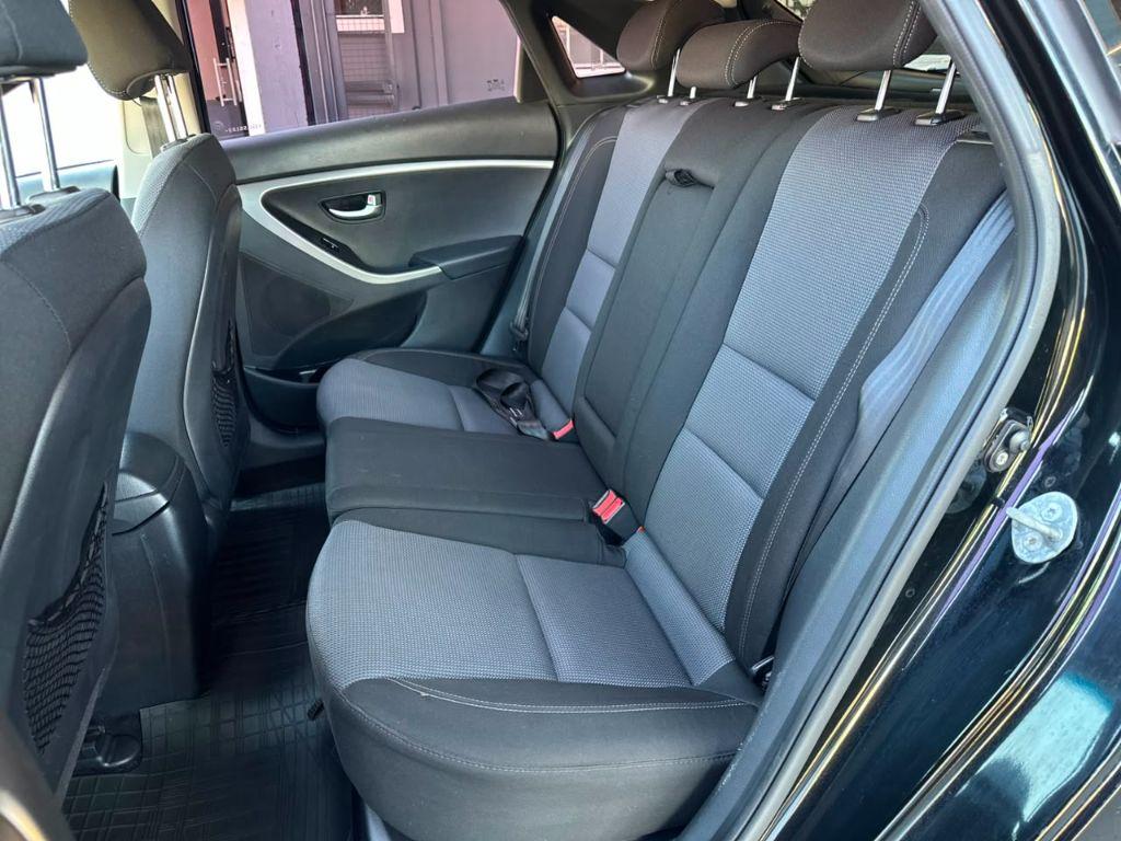 HYUNDAI I30 - Foto