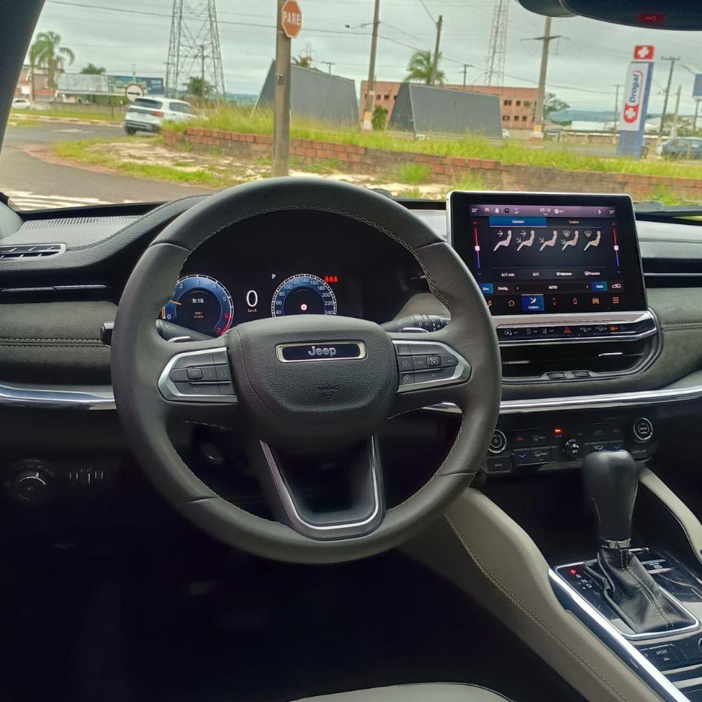 JEEP Commander - Foto