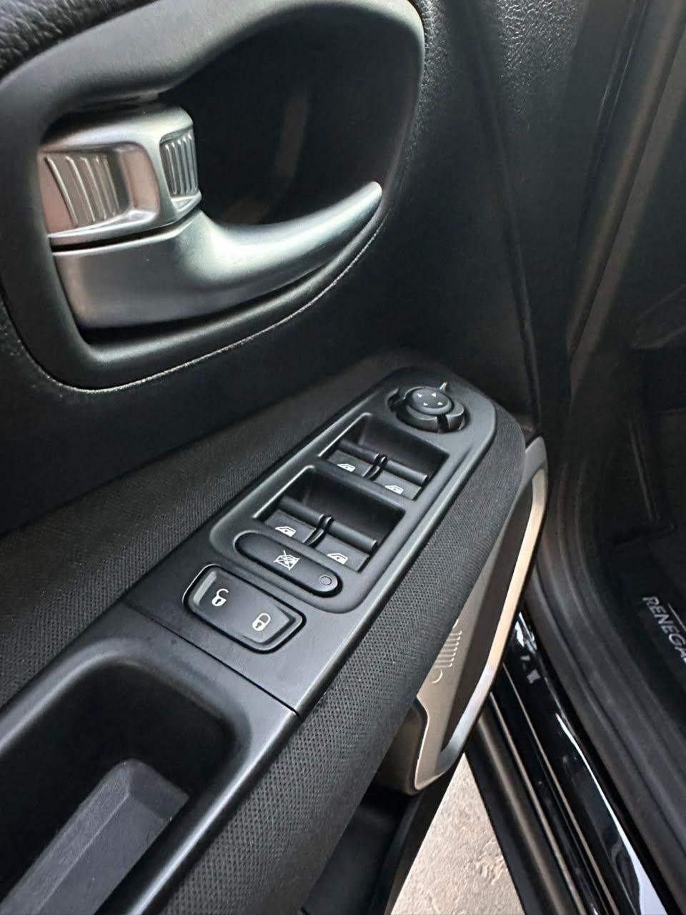 JEEP Renegade - Foto