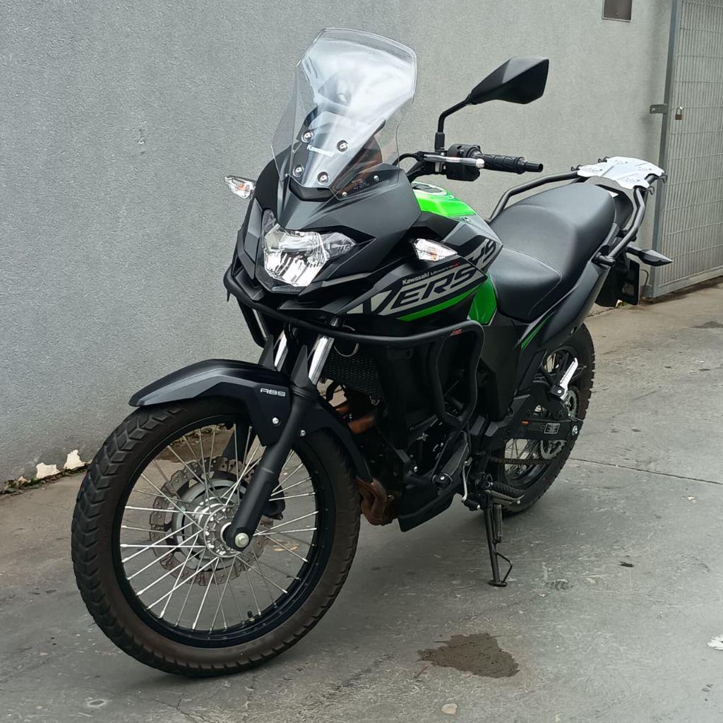 KAWASAKI Versys 300 - Foto