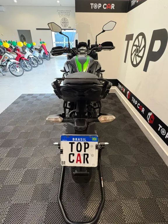 KAWASAKI Versys 650 - Foto