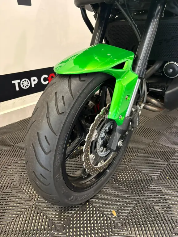 KAWASAKI Versys 650 - Foto