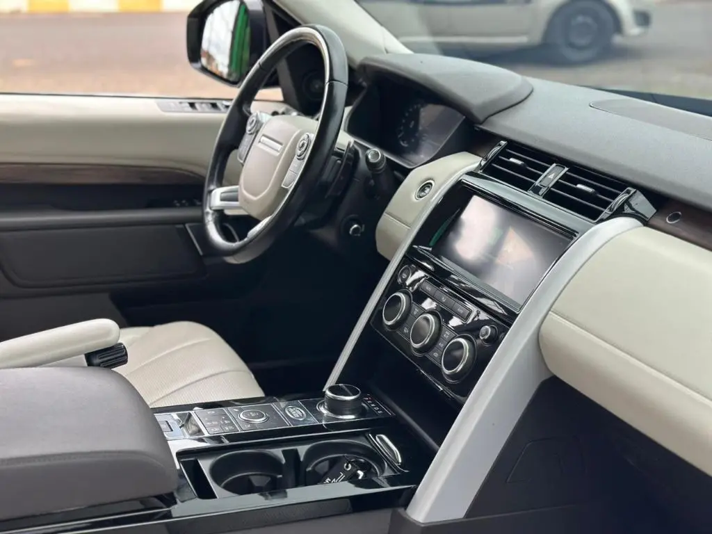 LAND ROVER Discovery - Foto