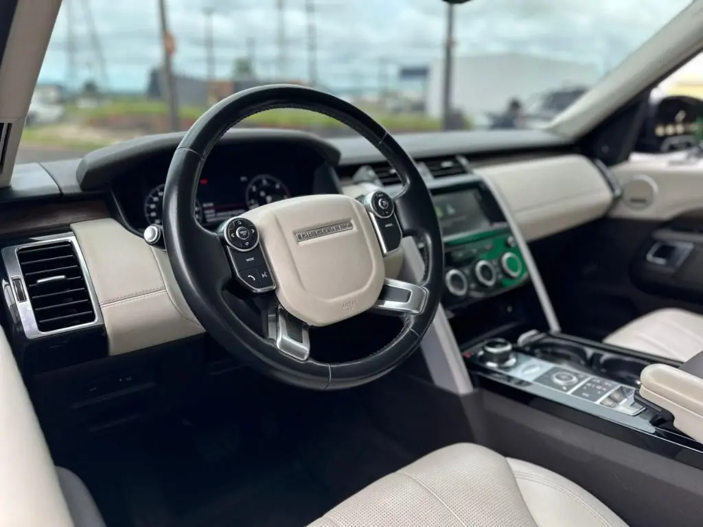 LAND ROVER Discovery - Foto