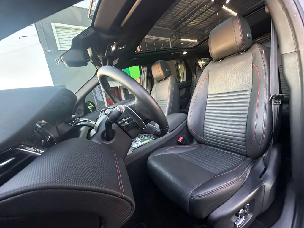 LAND ROVER Discovery Sport - Foto
