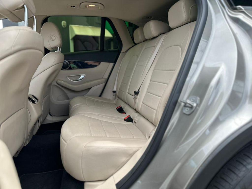 MERCEDES-BENZ GLC 220D - Foto