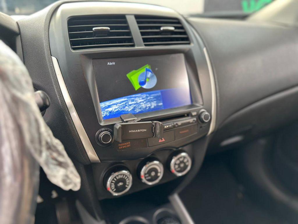 MITSUBISHI ASX - Foto