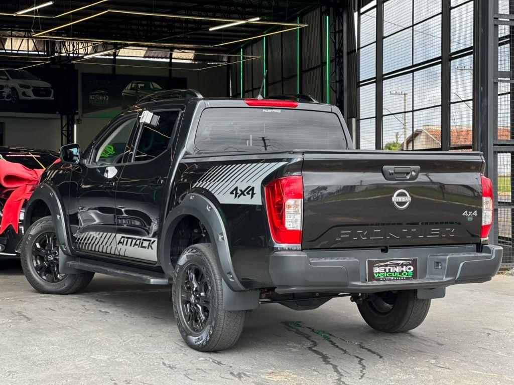 NISSAN Frontier - Foto