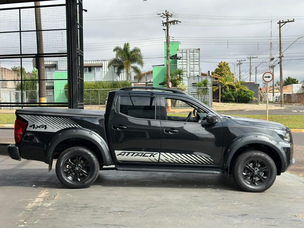 NISSAN Frontier - Foto