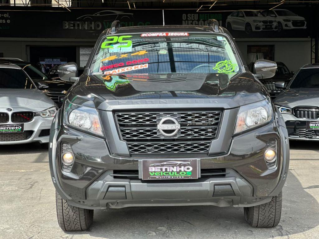 NISSAN Frontier - Foto