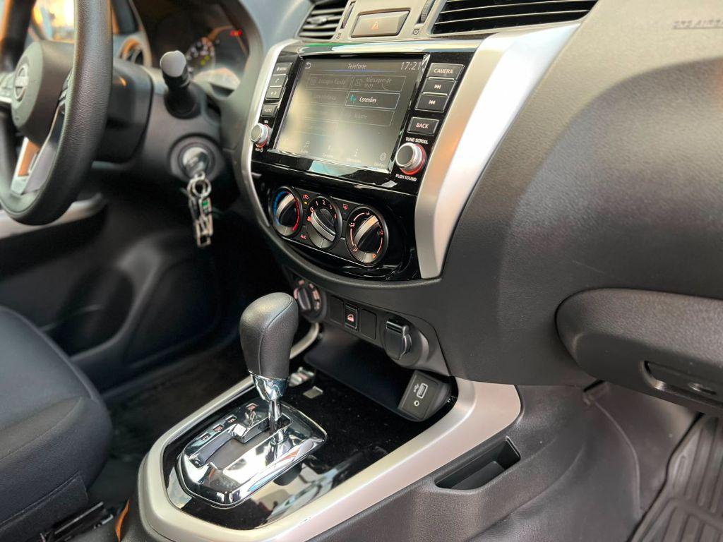 NISSAN Frontier - Foto