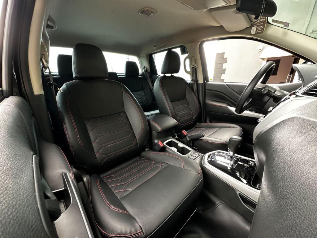 NISSAN Frontier - Foto
